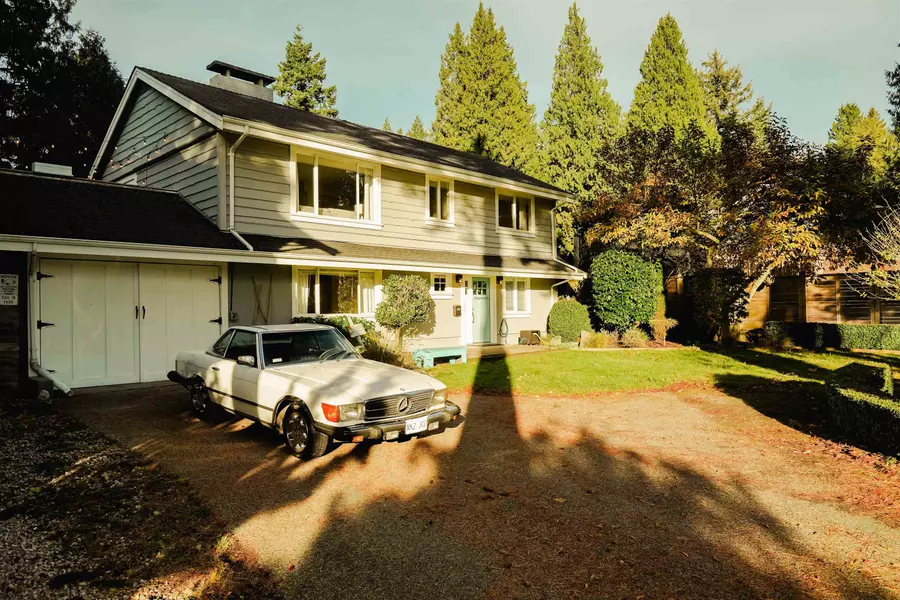 12469 23 AVE, Surrey, BC V4A 2C5