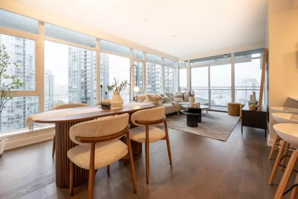 1372 Seymour ST #1707, Vancouver, BC V6B 0L1