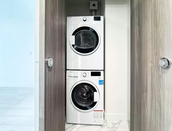 4880 Lougheed HWY #18**, Burnaby, BC V5C 0N1