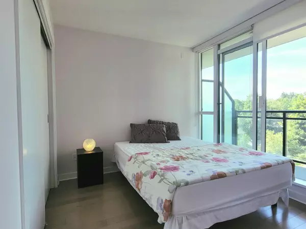 Surrey, BC V3T 0E6,10777 University DR