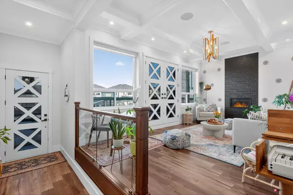 14902 35a AVE Surrey, BC V3Z 0N1