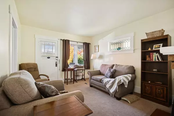 2258 Kitchener ST Vancouver, BC V5L 2X2