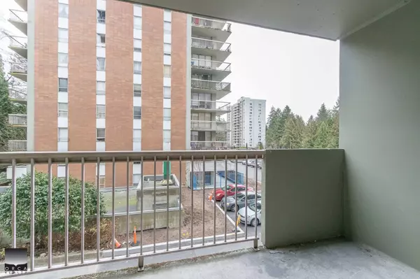 North Vancouver, BC V7P 3E6,2016 Fullerton AVE #305