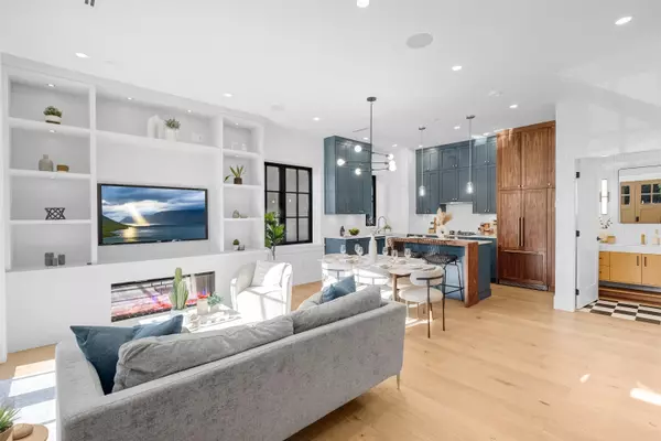 Vancouver, BC V5K 1P7,2565 Dundas ST #1