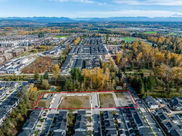 Langley, BC V2Y 1W3,20545 76 AVE #LT.9