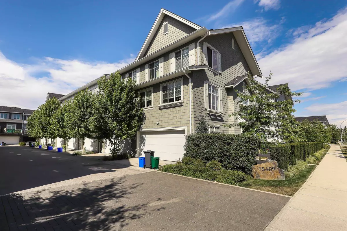 Surrey, BC V3R 0G9,15487 99a AVE #24