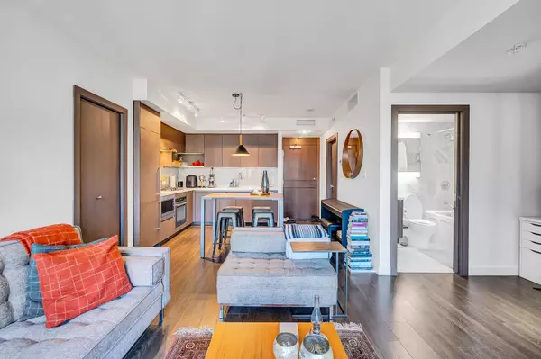 68 Smithe ST #721 Vancouver, BC V6B 0P4