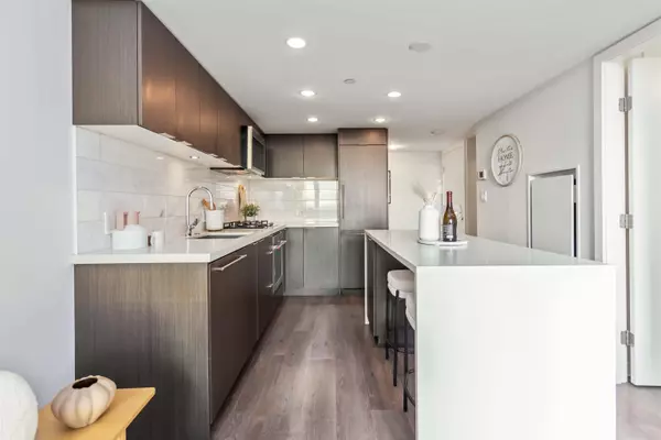 Vancouver, BC V6P 0G7,8238 Lord ST #601