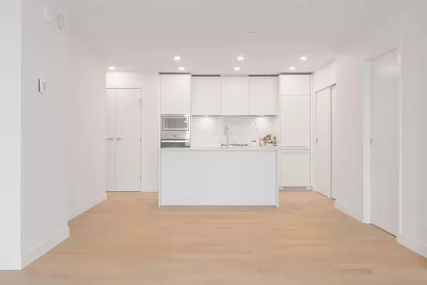 Vancouver, BC V6Z 0G5,1480 Howe ST #4201