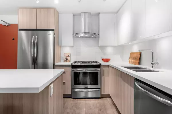 North Vancouver, BC V7G 0A2,3602 Aldercrest DR #420