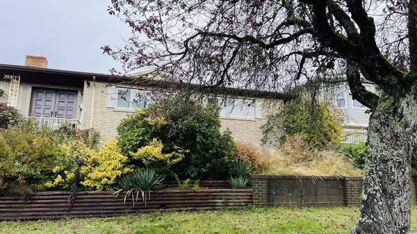 Vancouver, BC V5X 1N8,753 E 55th AVE