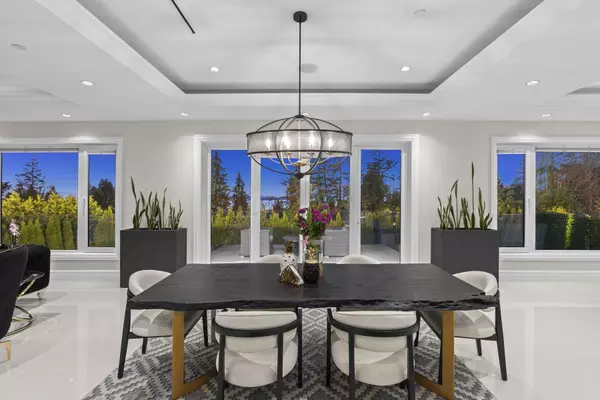 West Vancouver, BC V7S 2J8,1198 Ottaburn RD