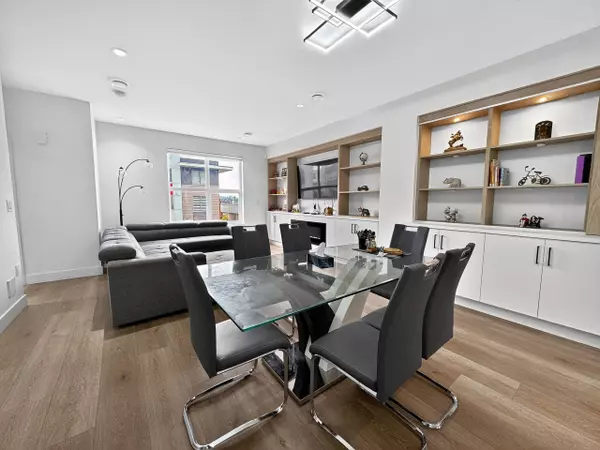 Surrey, BC V3V 0G7,12585 104a AVE #30