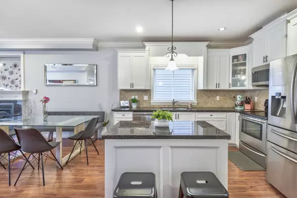 Maple Ridge, BC V2W 0C2,24284 101a AVE