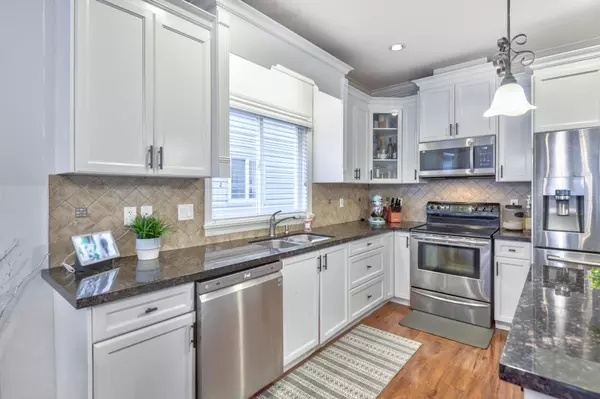 Maple Ridge, BC V2W 0C2,24284 101a AVE