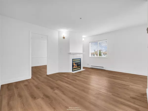 Surrey, BC V3W 0V2,12130 80 AVE #402