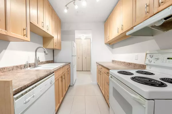 North Vancouver, BC V7P 3E3,2012 Fullerton AVE #119