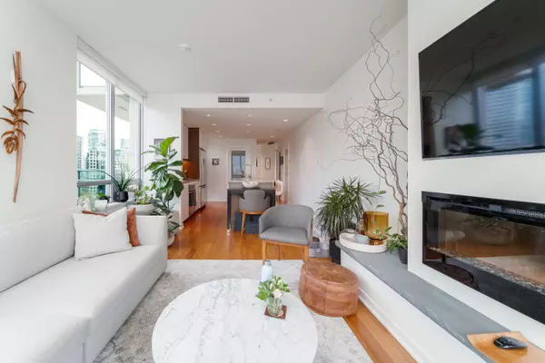 Vancouver, BC V6E 3W2,1005 Beach AVE #1506