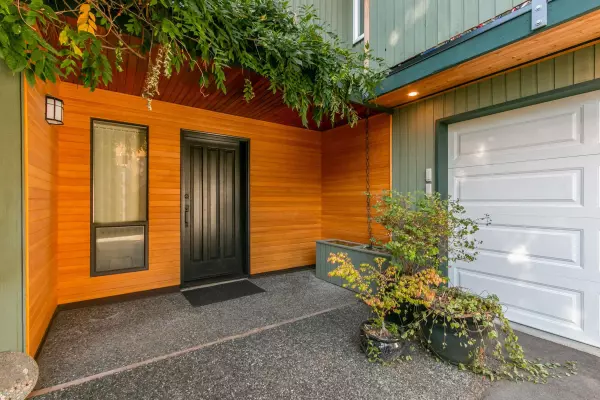 Lions Bay, BC V0N 2E0,45 Sweetwater PL