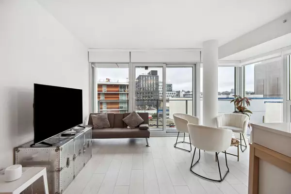 Vancouver, BC V5T 0K4,180 E 2nd AVE #602