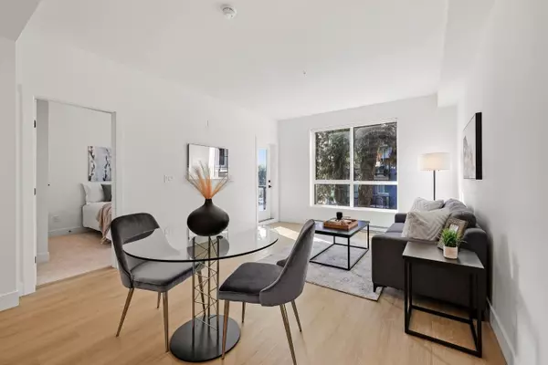 Surrey, BC V0V 0V0,3438 146a ST ##309