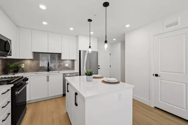 Surrey, BC V0V 0V0,3438 146a ST ##309