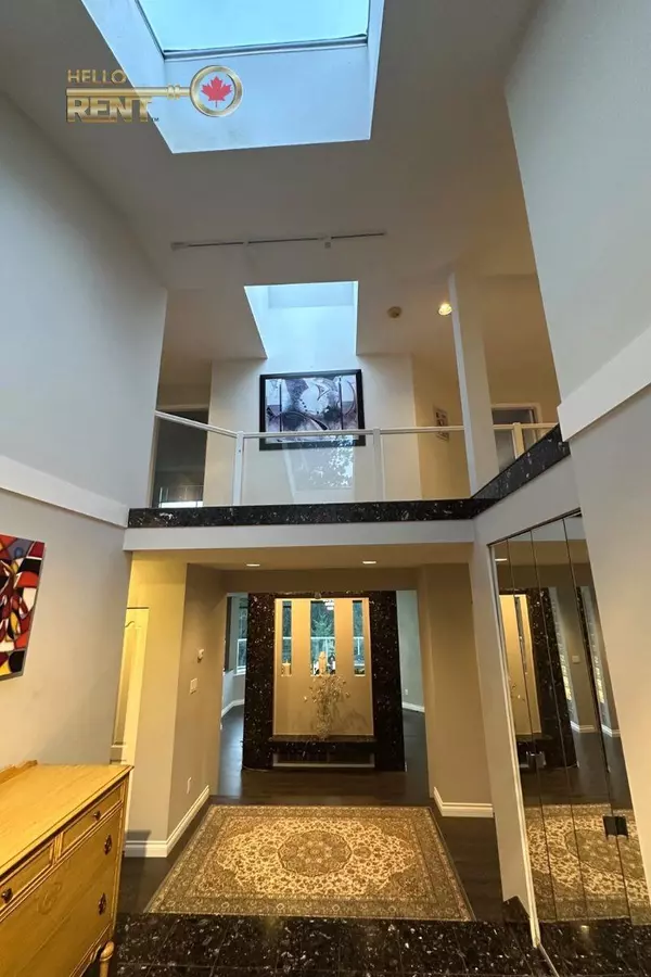 West Vancouver, BC V7W 3G1,5419 Westhaven Place #Main House