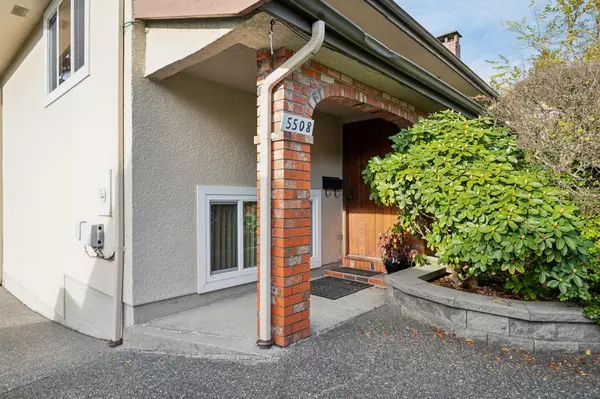 Burnaby, BC V5B 2B8,5508 Cedardale CT