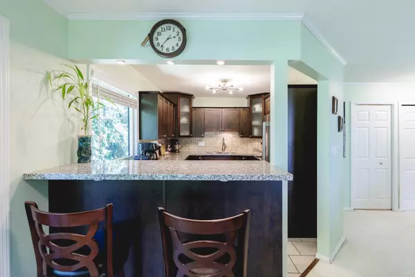 White Rock, BC V4B 5G6,1350 Vidal ST #715