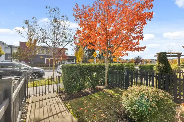 Surrey, BC V3Z 0S5,16336 23a AVE #57