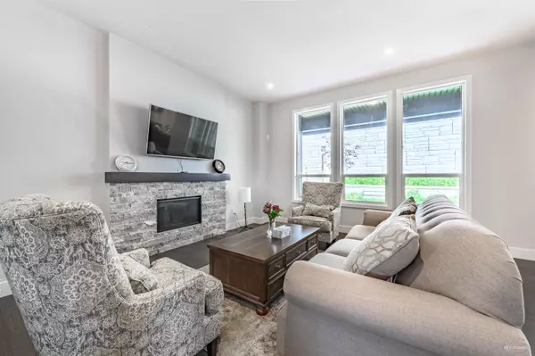 Coquitlam, BC V3E 0M4,3565 Sheffield AVE