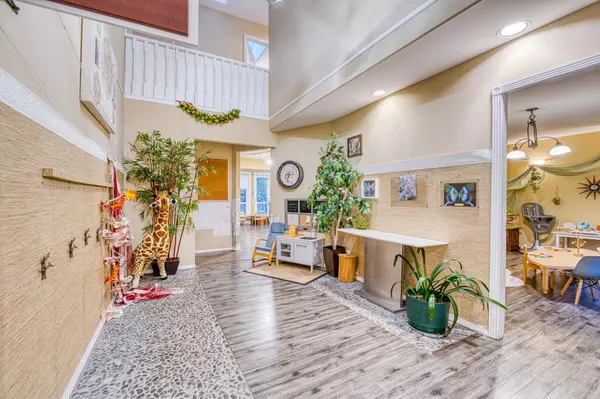 Richmond, BC V7A 3N6,10800 Rochdale DR