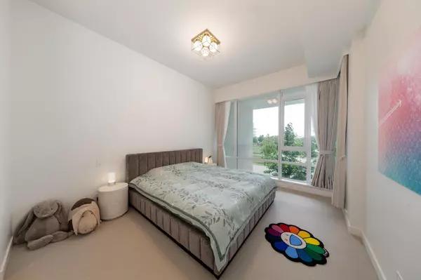 6688 Pearson WAY #107 Richmond, BC V7C 0E5