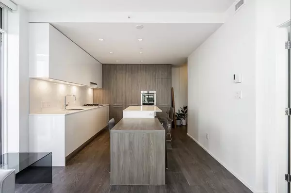 Burnaby, BC V5C 0K6,1955 Alpha WAY #3102