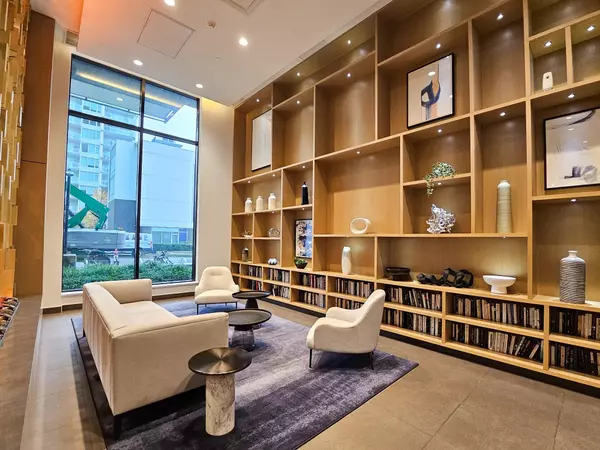 6699 Dunblane AVE #1801 Burnaby, BC V5H 0J8