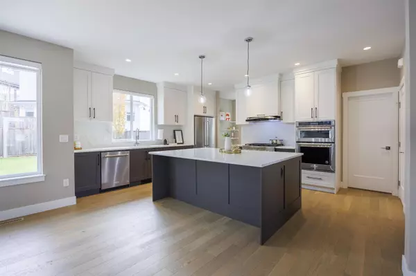 1441 Nystrom CT Coquitlam, BC V3E 0N5