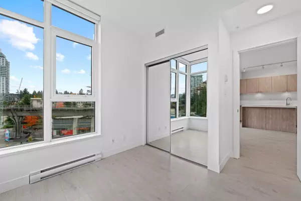 Coquitlam, BC V3J 0H9,691 North RD #508