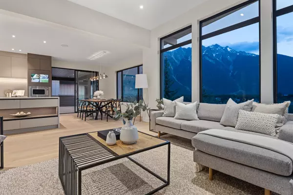 7681 Cerulean DR Pemberton, BC V0N 2L3