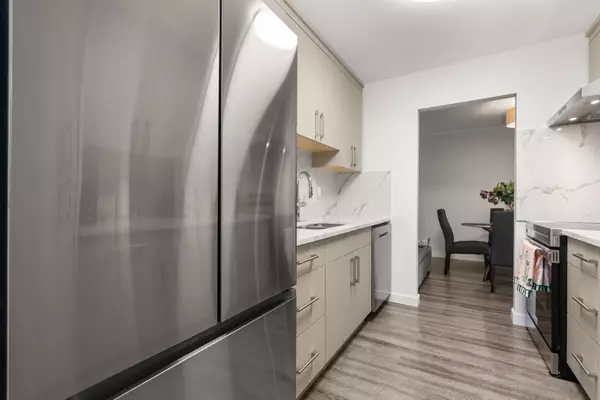 Richmond, BC V7C 4L5,8720 No. 1 RD #209