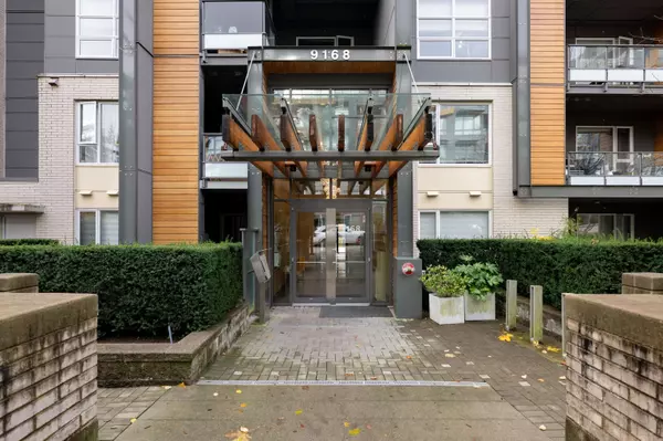 Burnaby, BC V5A 0E4,9168 Slopes Mews #306