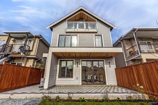 150 E 51 AVE #2, Vancouver, BC V5X 1C3