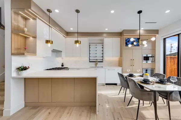 Vancouver, BC V5X 1C3,150 E 51 AVE #2