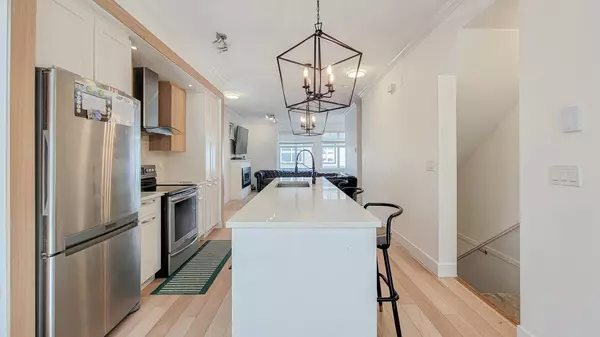 Surrey, BC V3X 1B8,6350 142 ST #11