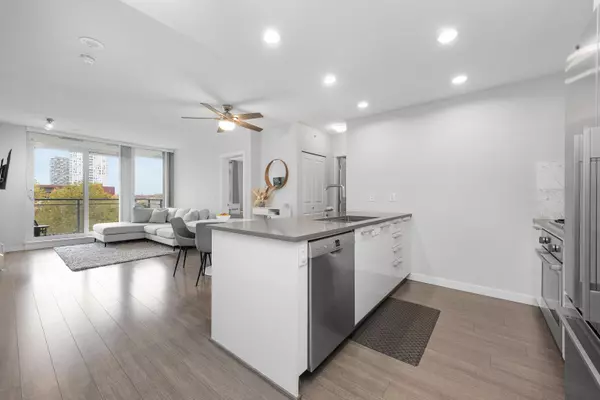 Vancouver, BC V5S 0C4,3281 E Kent Avenue North AVE #511