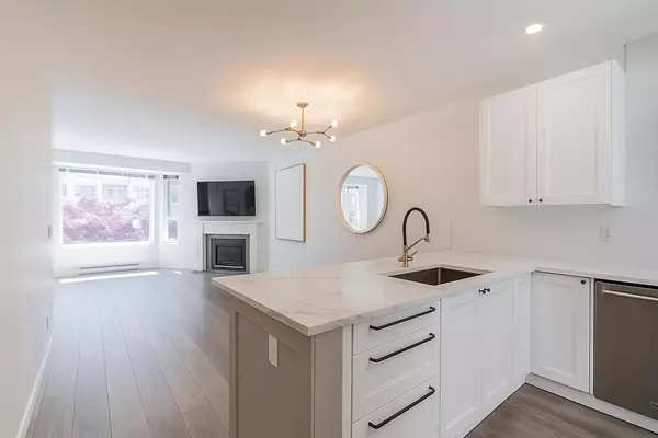 Surrey, BC V4A 8Y6,15300 17 AVE #307