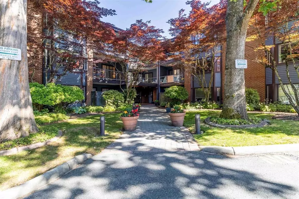 Surrey, BC V4A 8Y6,15300 17 AVE #307