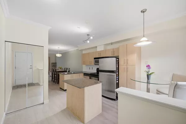 730 Farrow ST #15, Coquitlam, BC V3J 7Y7