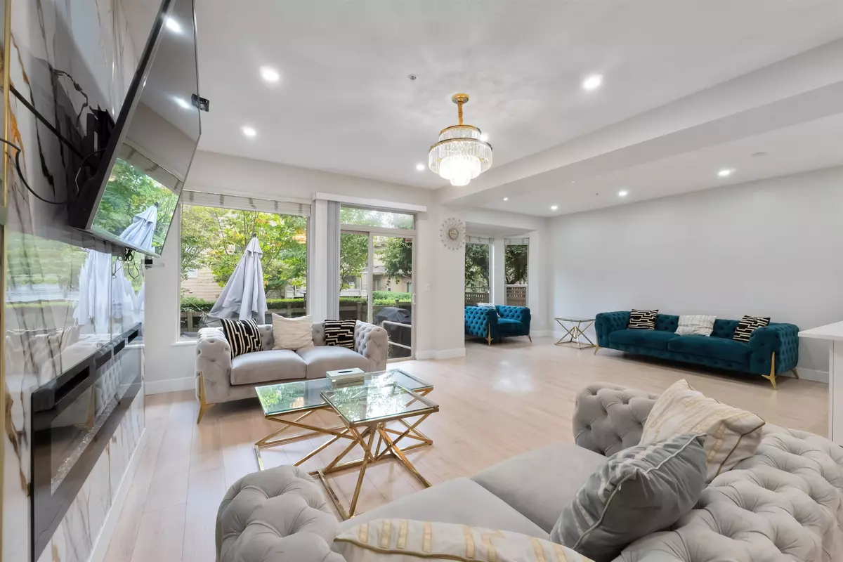 Surrey, BC V3S 3V1,16655 64 AVE #43