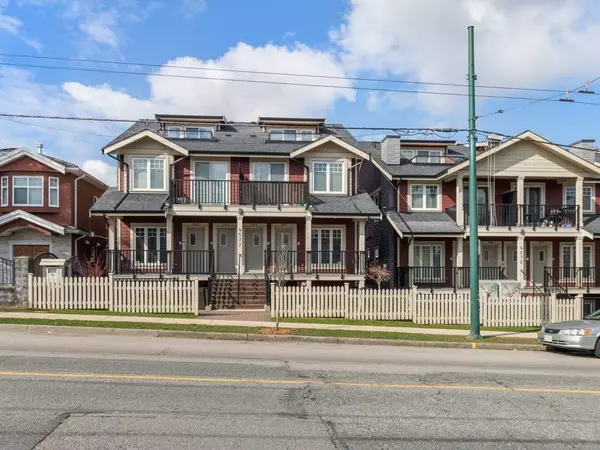 4577 Slocan ST #102, Vancouver, BC V5R 1Z8