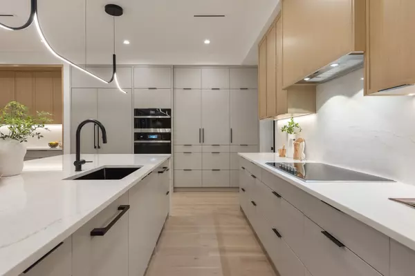 Coquitlam, BC V3E 0V4,1423 Pipeline PL